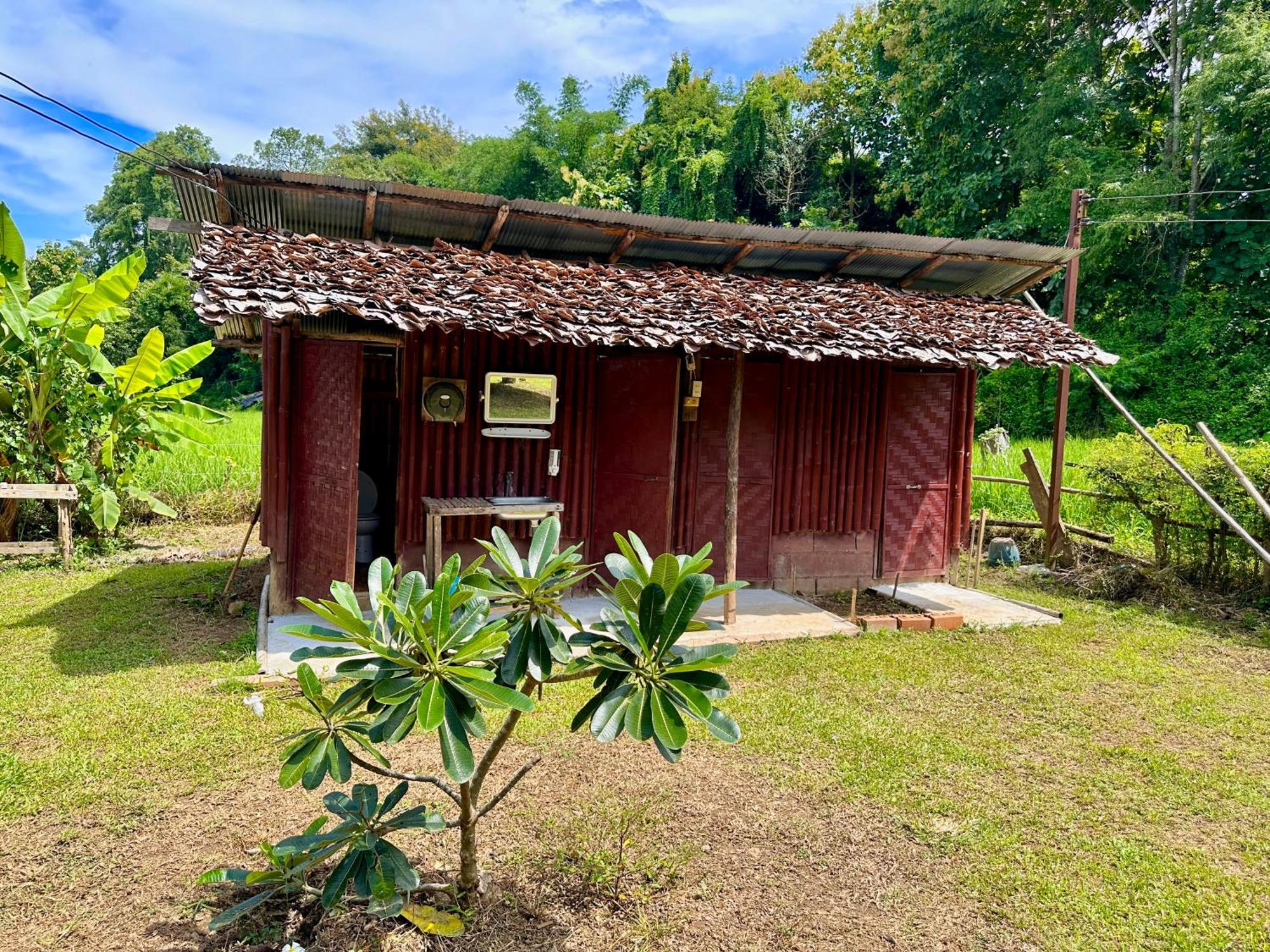 Hotel Twin Hut Pai Esterno foto