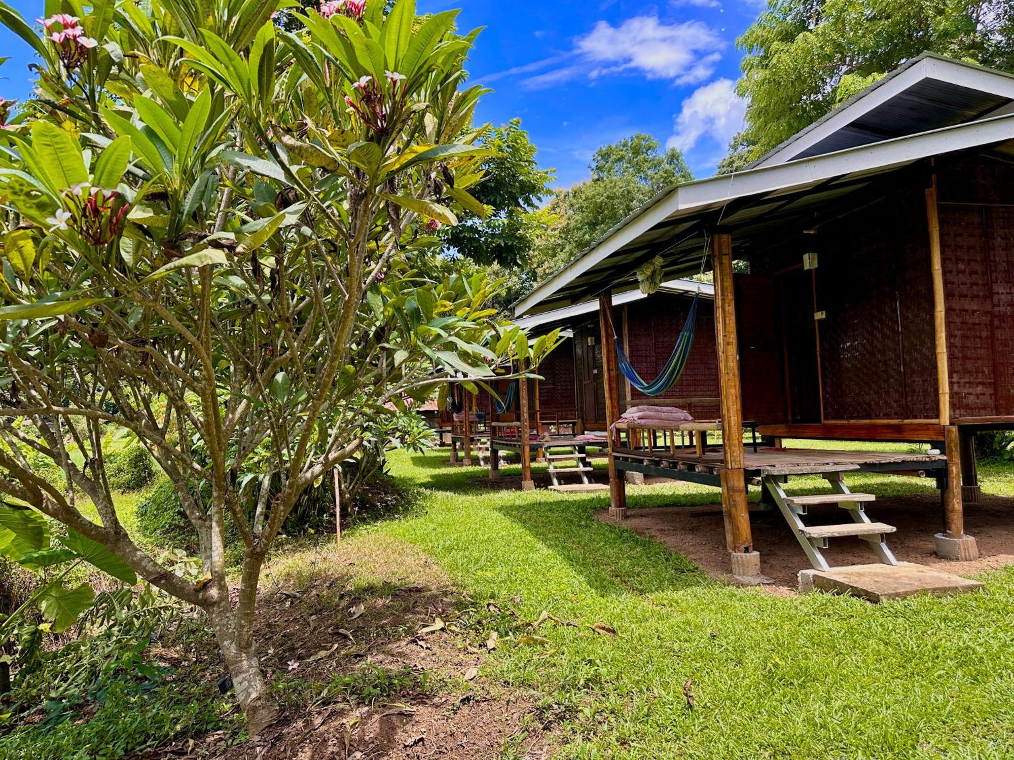 Hotel Twin Hut Pai Esterno foto